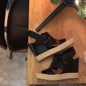 Coach Sandals “Maryanne” Platform Black w/jute detailing and leather soles EUC 9